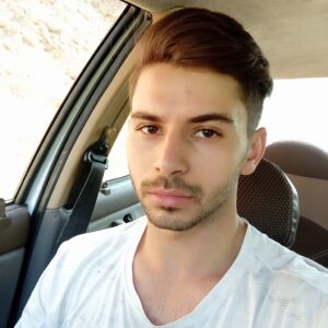 مهدی احمدی مربی کراس‌فیت و کلیستنیکس در ارومیه