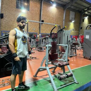 محمداحسان یارعلی مربی بدنسازی در تهران
