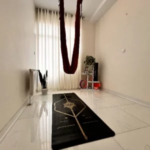 استودیو یوگا زری یوگا
