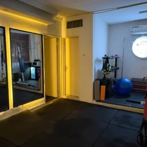 استودیو ورزشی فام فیت (Fam Fit studio)